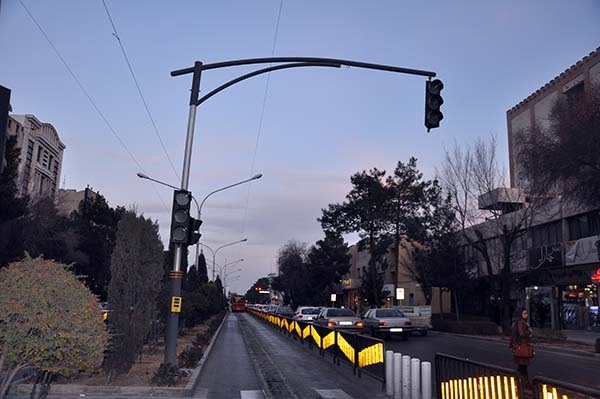 کارخانه انواع پایه روشنایی راهنمایی 4 پایه روشنایی